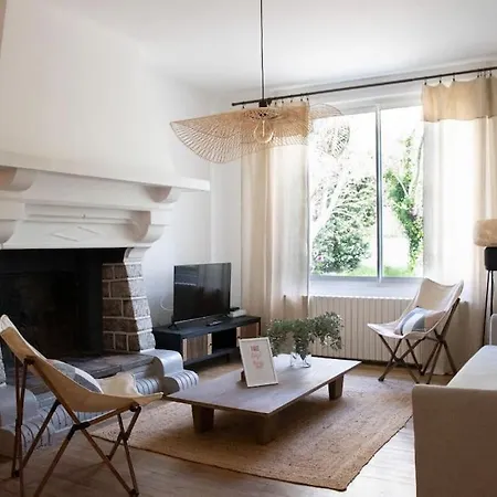 Villa Le 17M - Maison Basque D'Occitanie Climatisee - Jardin - Parking 3 Voitures Castelginest